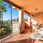Апартаменты Mediterra - Sea View Near Golf With Pools & Fitness